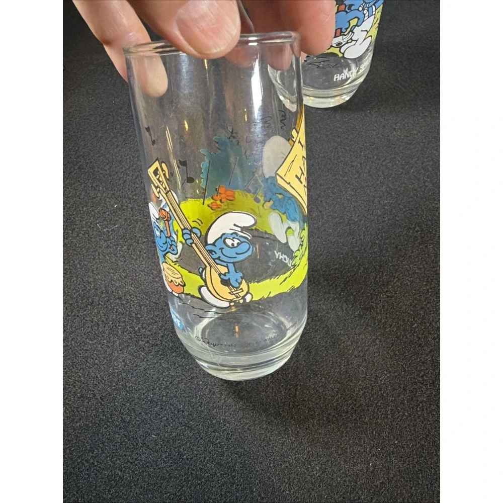 Vintage 1983 Smurfs Glasses Handy Smurf Grouchy Smurf Wallace‎ Berrie Set of 2